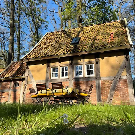 Hébergement de vacances Historisches Fachwerkhaus Im Gruenen Bawinkel